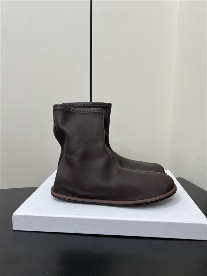 20251128173233950 320